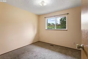 130 SE 21st St, Troutdale, OR 97060 - Photo 15