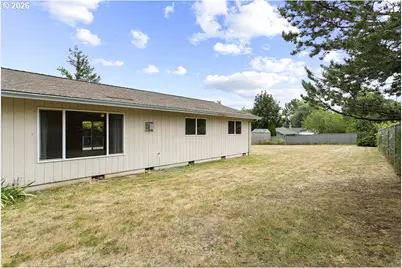 130 SE 21st St, Troutdale, OR 97060 - Photo 29
