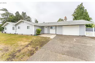 2025 Pine St, Florence, OR 97439 - Photo 3