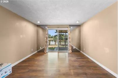 13331 Lakewood Dr, Aurora, OR 97002 - Photo 9