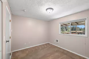 13331 Lakewood Dr, Aurora, OR 97002 - Photo 17