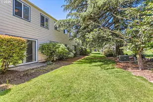 220 NE Village Squire Ave, Gresham, OR 97030 - Photo 27