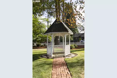 803 N Main Ave, Ridgefield, WA 98642 - Photo 37