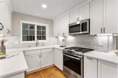 803 N Main Ave, Ridgefield, WA 98642 - Photo 13