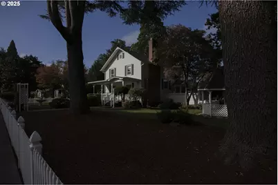 803 N Main Ave, Ridgefield, WA 98642 - Photo 45