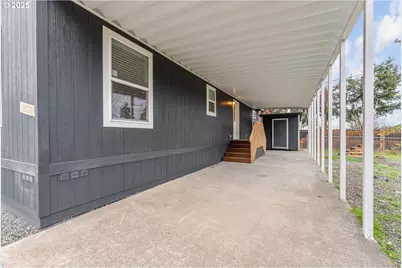 112 SE Twin Oaks Loop, Winston, OR 97496 - Photo 5