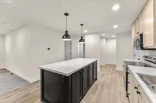 112 SE Twin Oaks Loop, Winston, OR 97496 - Photo 13