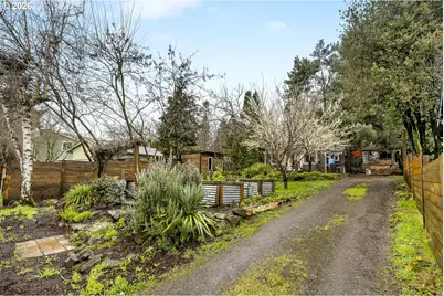 4525 SE Malden Dr, Portland, OR 97206 - Photo 47