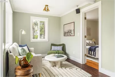 4525 SE Malden Dr, Portland, OR 97206 - Photo 7