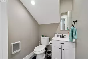 4004 12th St, Tillamook, OR 97141 - Photo 13