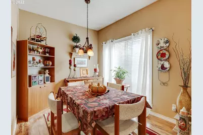 15804 NE Russell St, Portland, OR 97230 - Photo 11