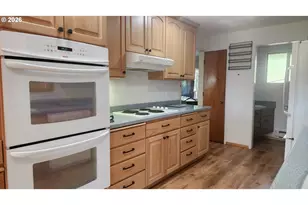2580 Pony Creek Rd, North Bend, OR 97459 - Photo 29