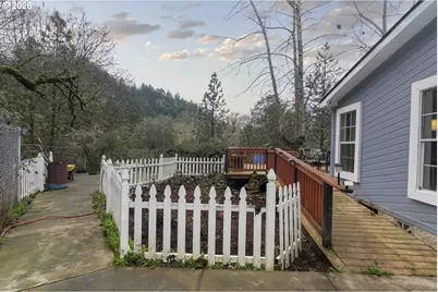 424 Aker Dr, Myrtle Creek, OR 97457 - Photo 25