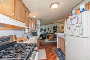 424 Aker Dr, Myrtle Creek, OR 97457 - Photo 7