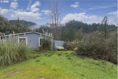 424 Aker Dr, Myrtle Creek, OR 97457 - Photo 33