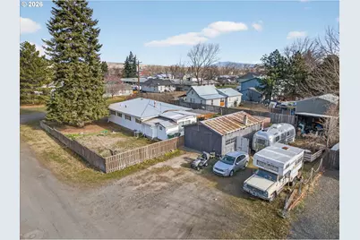 204 Lake Ave, La Grande, OR 97850 - Photo 7