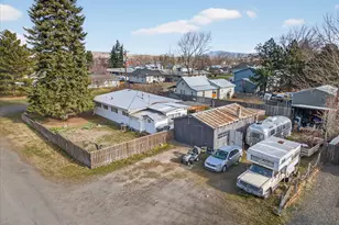 204 Lake Ave, La Grande, OR 97850 - Photo 7