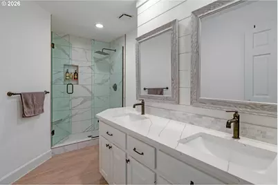 14335 Edenberry Dr, Lake Oswego, OR 97035 - Photo 29