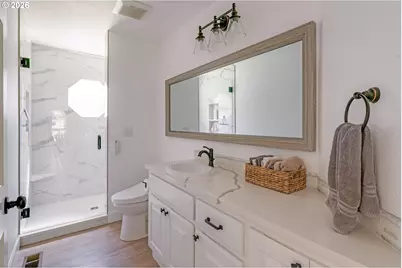 14335 Edenberry Dr, Lake Oswego, OR 97035 - Photo 19