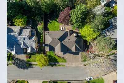 14335 Edenberry Dr, Lake Oswego, OR 97035 - Photo 43