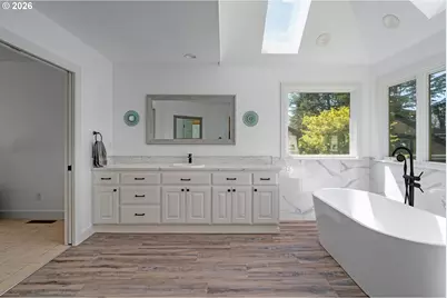 14335 Edenberry Dr, Lake Oswego, OR 97035 - Photo 33