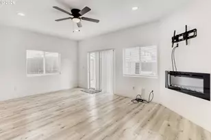 802 S 25th Ave, Cornelius, OR 97113 - Photo 9