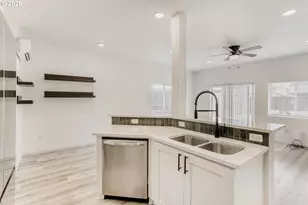 802 S 25th Ave, Cornelius, OR 97113 - Photo 13