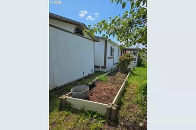12450 SW Fischer Rd #103, Portland, OR 97224 - Photo 37