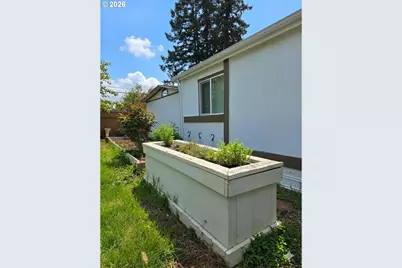 12450 SW Fischer Rd #103, Portland, OR 97224 - Photo 37