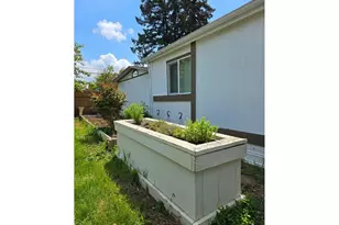12450 SW Fischer Rd, Portland, OR 97224 - Photo 37