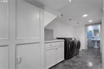 2434 NE 60th Ave, Portland, OR 97213 - Photo 35