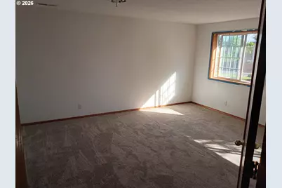 300 NW 12th St, Battle Ground, WA 98604 - Photo 9