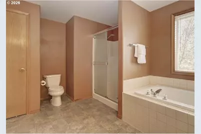 300 NW 12th St, Battle Ground, WA 98604 - Photo 5