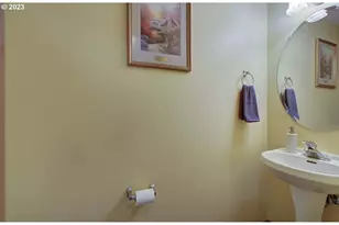 300 NW 12th St, Battle Ground, WA 98604 - Photo 9