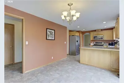 300 NW 12th St, Battle Ground, WA 98604 - Photo 5