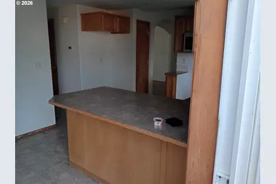 300 NW 12th St, Battle Ground, WA 98604 - Photo 3
