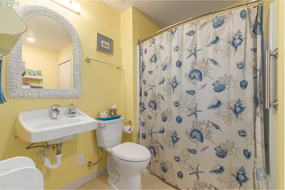 172 Oakleigh Ln, Eugene, OR 97404 - Photo 21