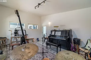 172 Oakleigh Ln, Eugene, OR 97404 - Photo 41