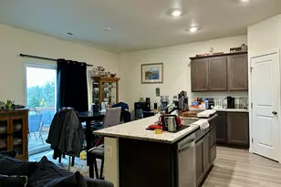 1424 W 11th St, La Center, WA 98629 - Photo 7