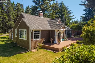 28 Hamlet St, Port Orford, OR 97465 - Photo 3