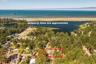 28 Hamlet St, Port Orford, OR 97465 - Photo 35