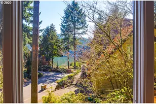 15800 Oswego Shore Ct, Lake Oswego, OR 97034 - Photo 7