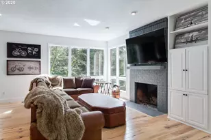 15800 Oswego Shore Ct, Lake Oswego, OR 97034 - Photo 17