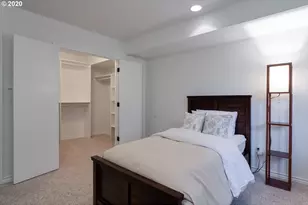 15800 Oswego Shore Ct, Lake Oswego, OR 97034 - Photo 23