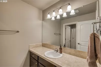 10380 SW Madrid Loop, Wilsonville, OR 97070 - Photo 37