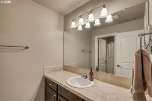 10380 SW Madrid Loop, Wilsonville, OR 97070 - Photo 37