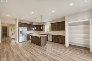 10380 SW Madrid Loop, Wilsonville, OR 97070 - Photo 11