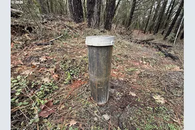 907 Riverbanks Rd, Grants Pass, OR 97527 - Photo 3