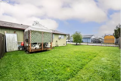 3542 3544 E St, Springfield, OR 97478 - Photo 5
