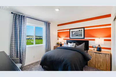 5726 Bainbridge Rd, Eugene, OR 97402 - Photo 15